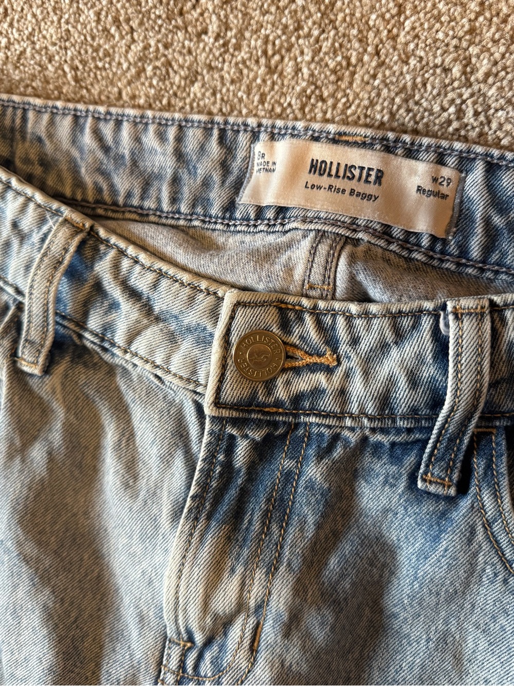 Y2K aesthetic Hollister women’s Low-Rise Baggy jeans 8R w29